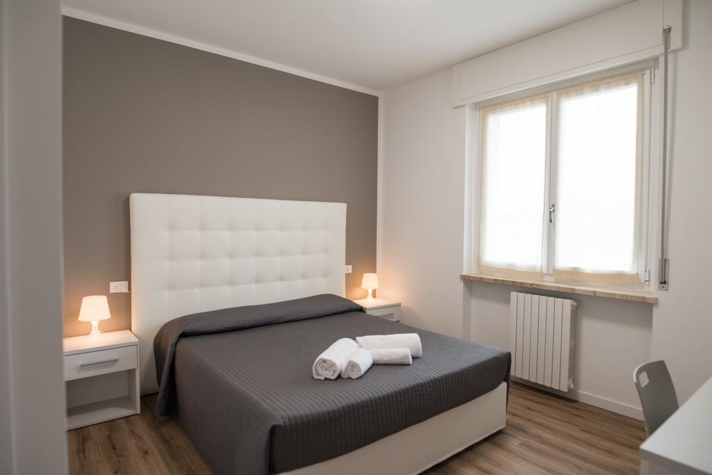 Albergo Al Sole Castelnuovo del Garda Bagian luar foto