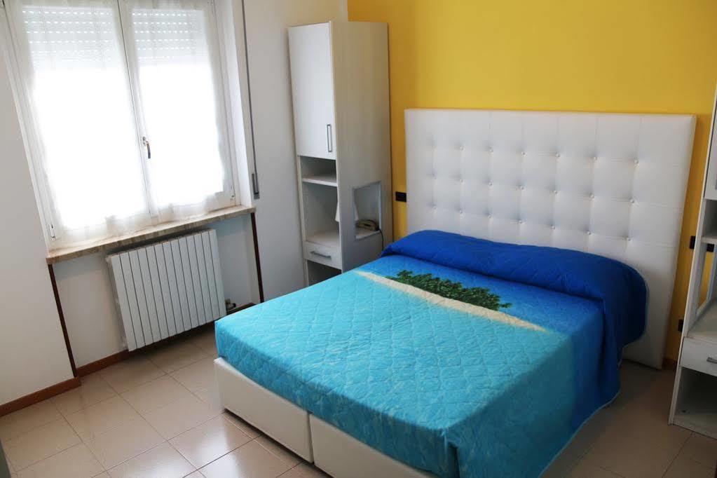 Albergo Al Sole Castelnuovo del Garda Bagian luar foto